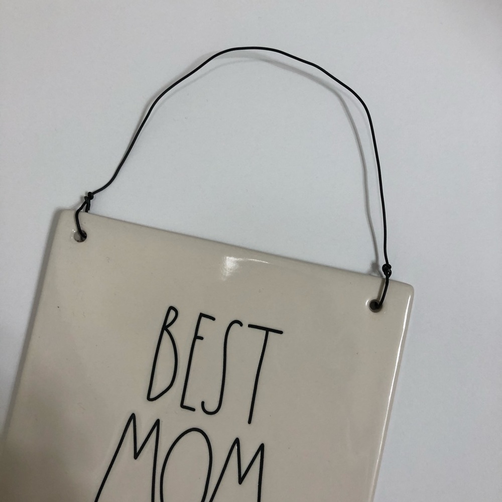 Rae Dunn Best Mom Ever Hanging Sign - Picture 4 of 4